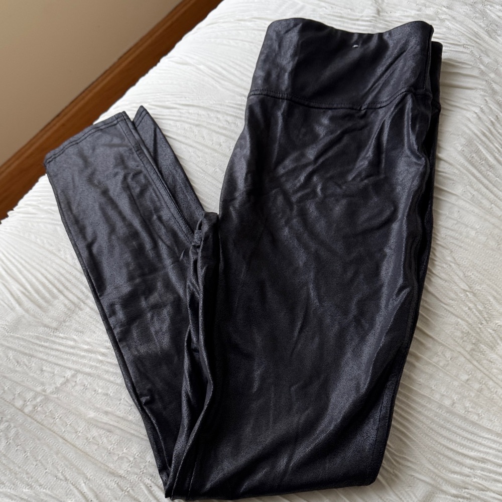 Women's Black Leggings faux leather look